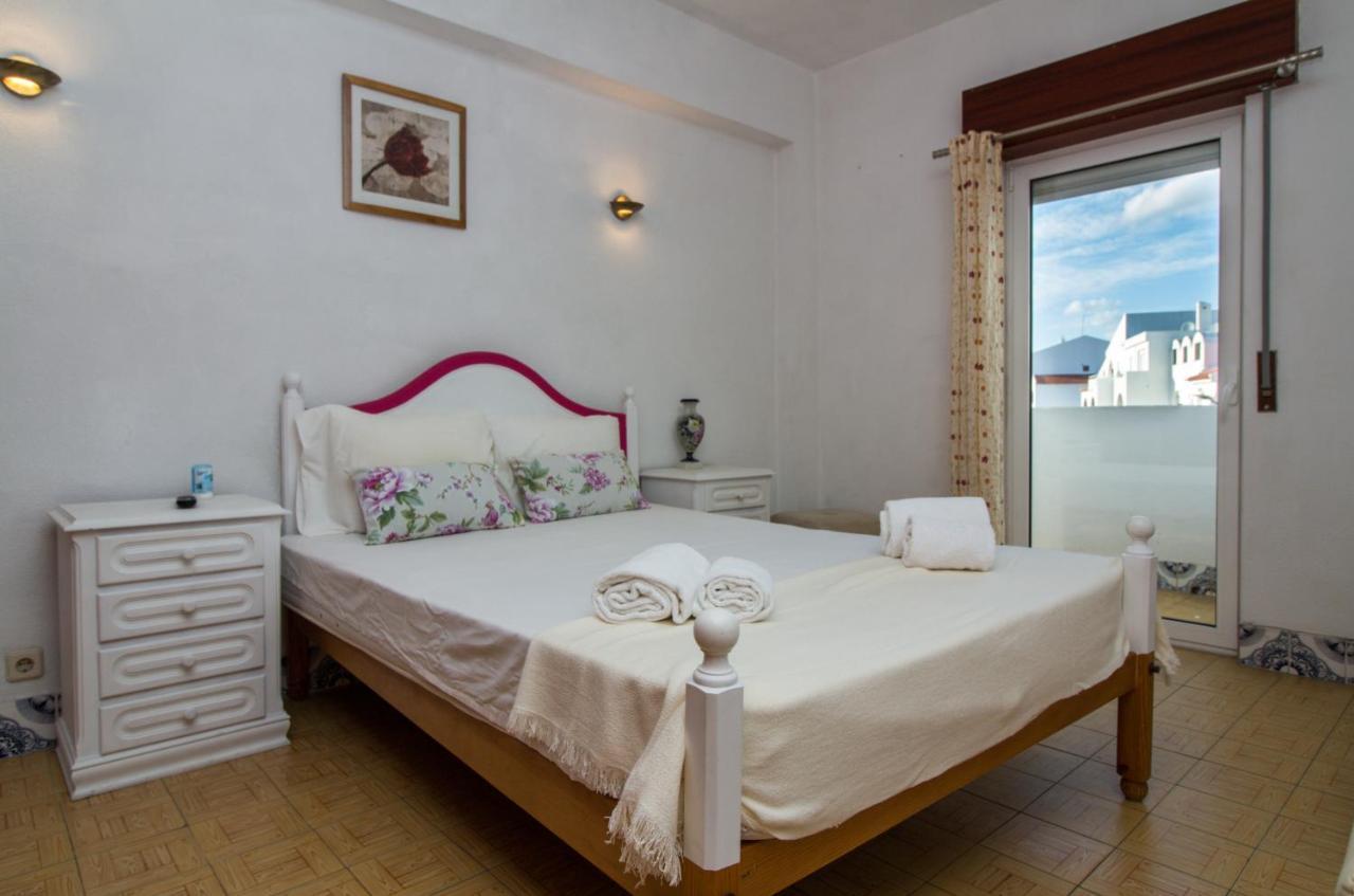 Ocean View Apartment - Pool And Sea View & Albufeira Center מראה חיצוני תמונה