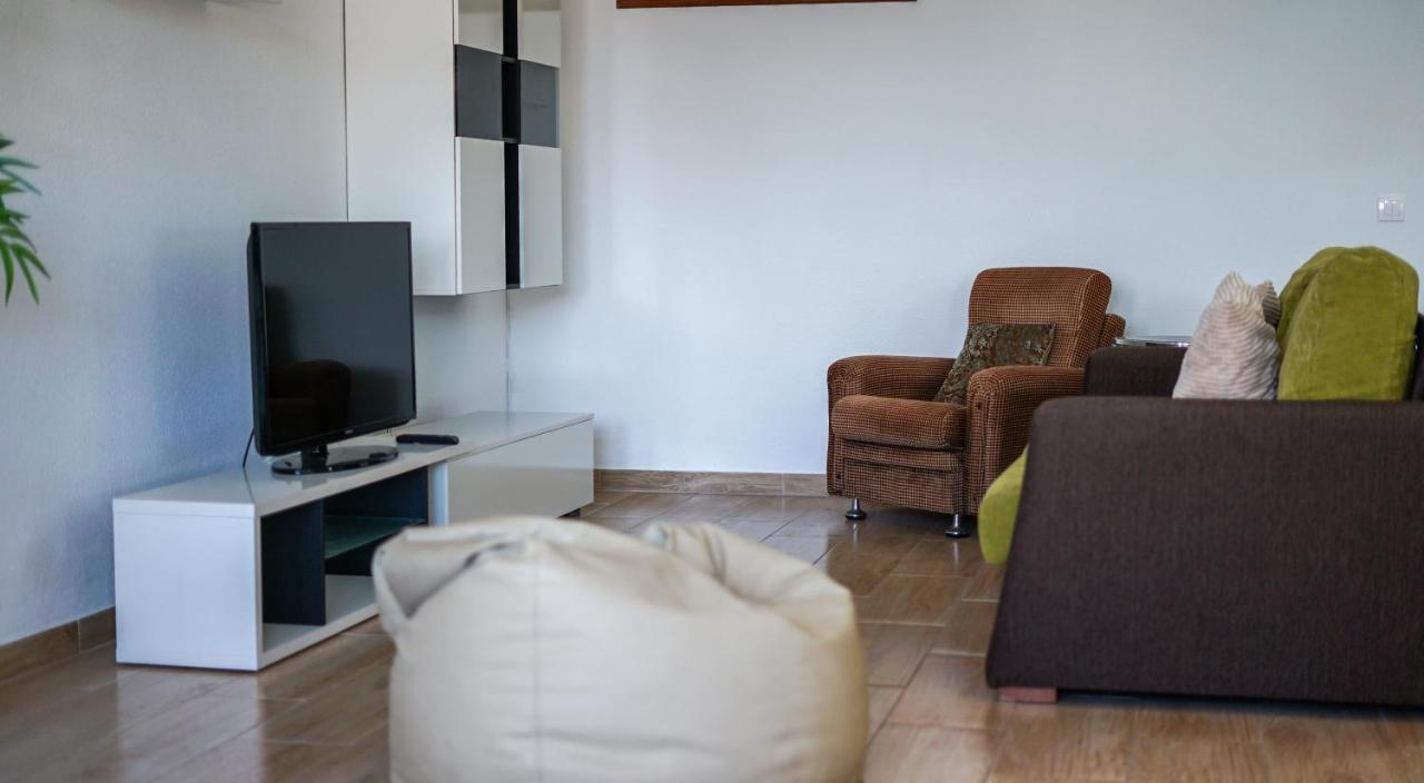 Ocean View Apartment - Pool And Sea View & Albufeira Center מראה חיצוני תמונה