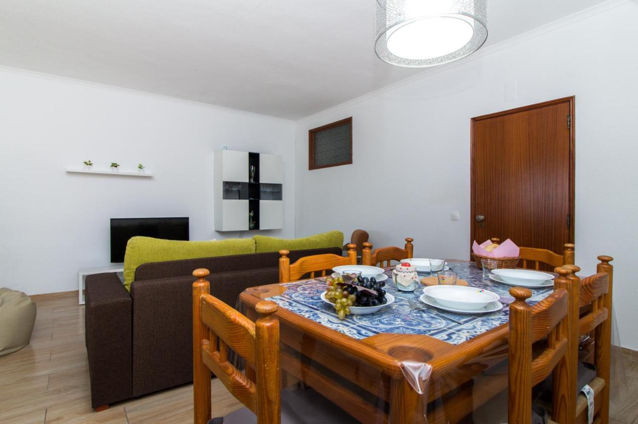 Ocean View Apartment - Pool And Sea View & Albufeira Center מראה חיצוני תמונה
